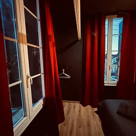 Cine Room - Experience Cinema Privee - Netflix