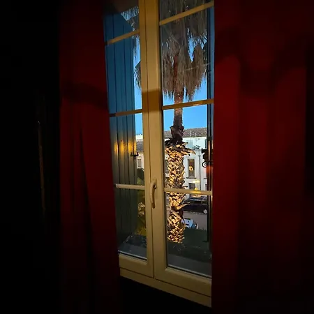 Cine Cinema Netflix Experience * Lunel (Herault)